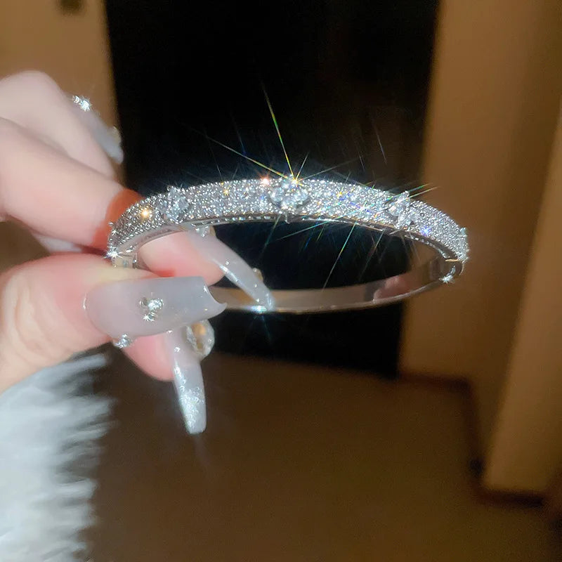 ANENJERY Four Leaf Flower Inlaid Shiny Zircon Bracelet