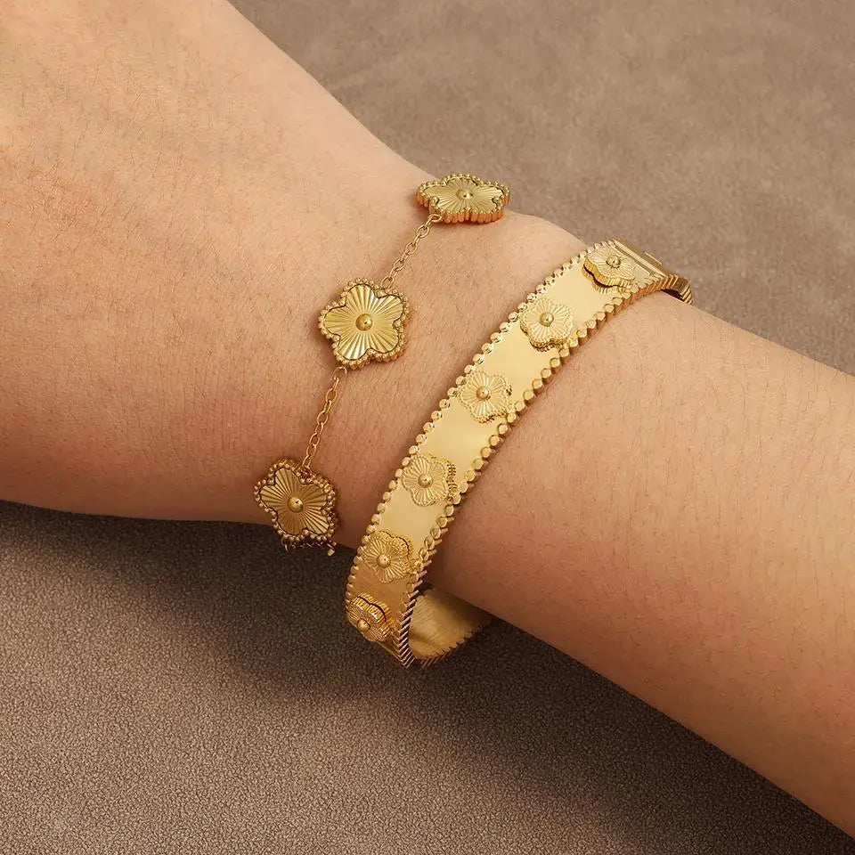 18k Gold Plated Flower Bracelet