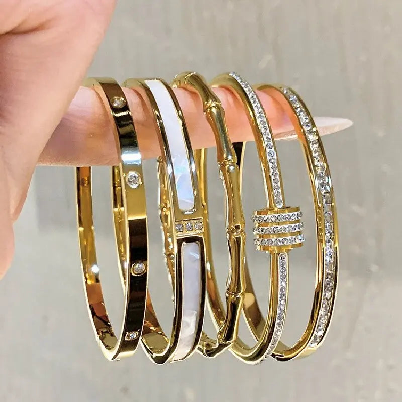 1pc Titanium Steel Gold Bracelet, Fashionable Classic Style, Stainless Steel Bracelet, Inlaid With Zircon,For Women's Daily Wear
