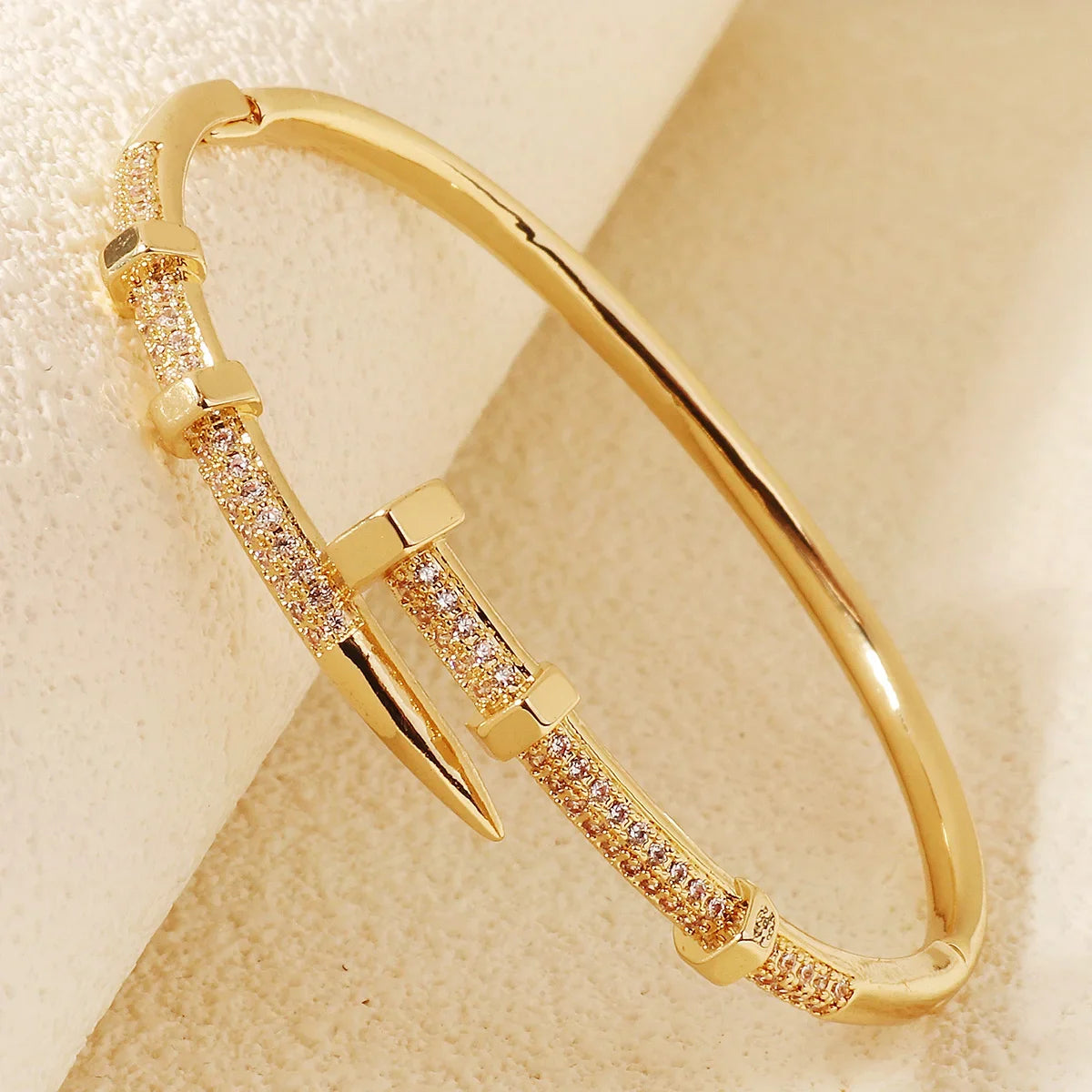 Trendy Bracelet Zircon Screw Bracelet For Women