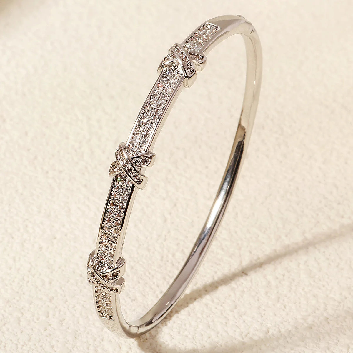 Kupfer mit Zirkonium Öffnung weiblich einfach trendiges Armband Damen Edelstahl Schmuck Luxus