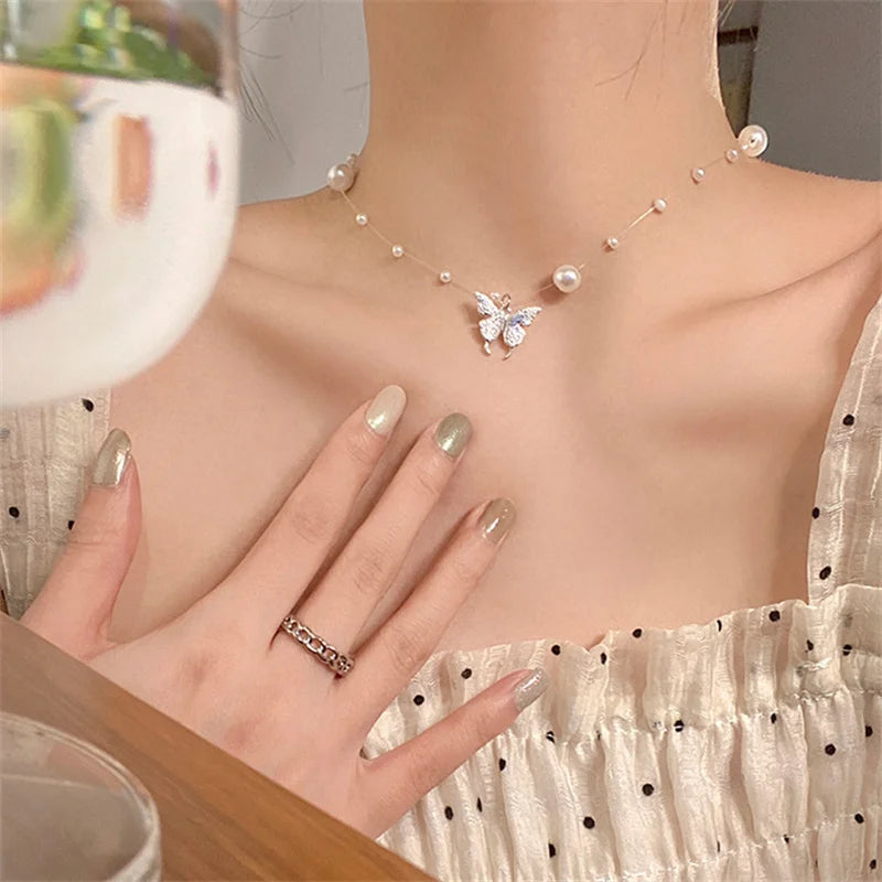 Neu Shiny Schmetterling Halskette Damen Exquisite