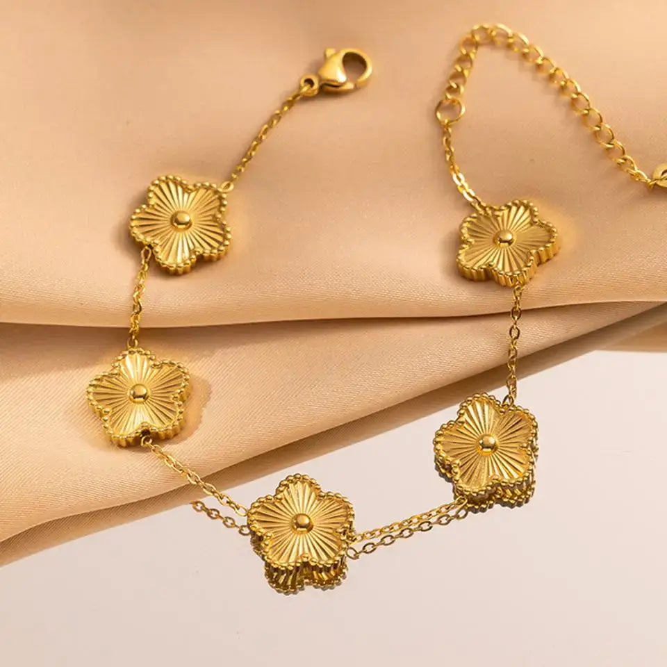 18k Gold Plated Flower Bracelet
