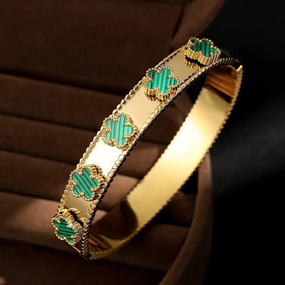 18k Gold Plated Flower Bracelet
