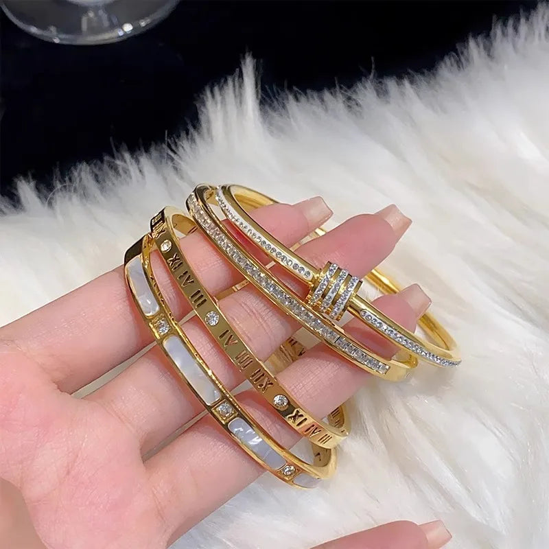 1pc Titanium Steel Gold Bracelet, Fashionable Classic Style, Stainless Steel Bracelet, Inlaid With Zircon,For Women's Daily Wear