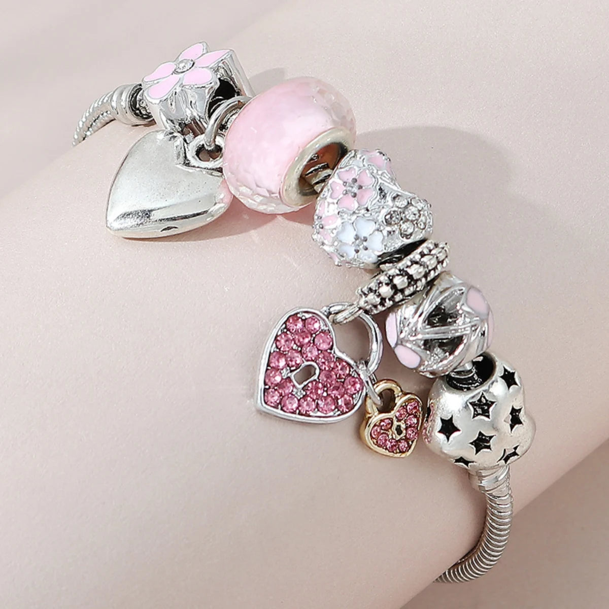 1PC Women's Fashion Multi-Element Beaded Love Pan Family Bracelet