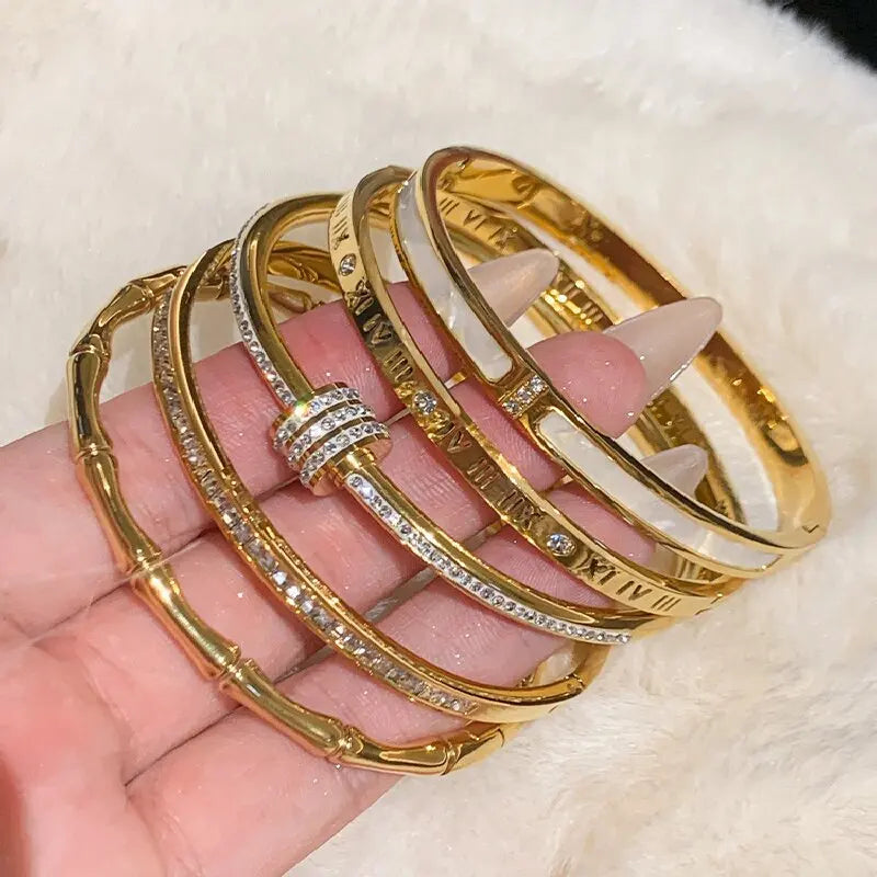 1pc Titanium Steel Gold Bracelet, Fashionable Classic Style, Stainless Steel Bracelet, Inlaid With Zircon,For Women's Daily Wear