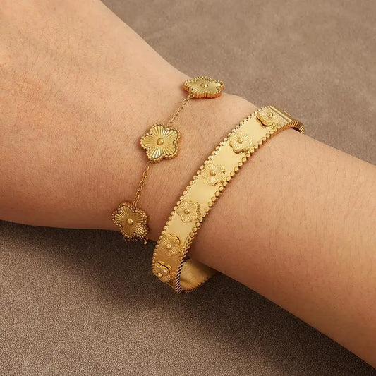 Elgant 18k Gold-Plated Flower Bracelet- Perfect Gift for her