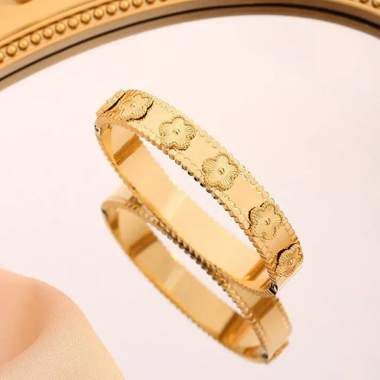 18k Gold Plated Flower Bracelet