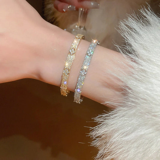 ANENJERY Four Leaf Flower Inlaid Shiny Zircon Bracelet